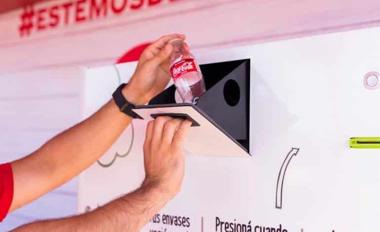 HOY / Coca-Cola Paraguay incentivó el reciclaje en las playas de Encarnación Paraguay ⊛ ▷【Noticias e informaciones útiles de nuestra hermosa tierra GUARANÍ】-lazy placeholder
